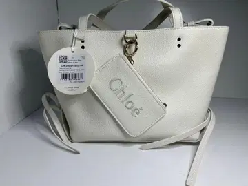 끌로에 화이트 가죽 숄더백