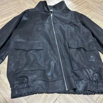 새상품 블랙 가죽 아우터 집업