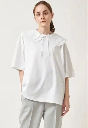 yori 스캘럽 칼라 티셔츠