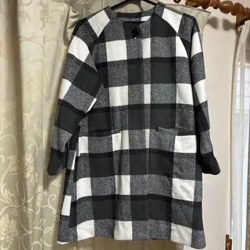 마리 퀼런트 체크 무늬 롱 코트 M 사이즈