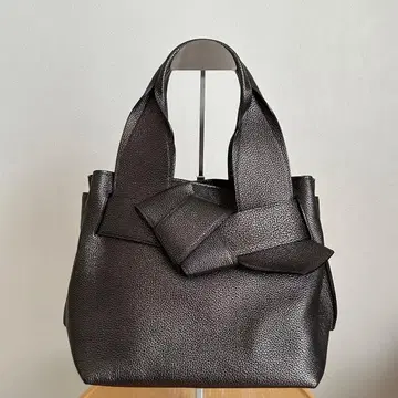 HIROKO KOSHINO 가죽 토트백 리본 디자인