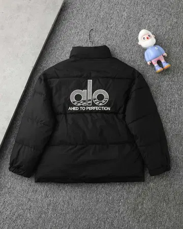alo 블랙 다운 자켓