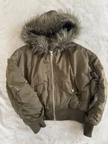 ENVYM 후드 부착 올리브 자켓