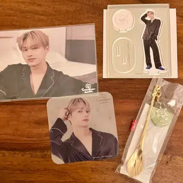 SEVENTEEN 준 파자마 파티 세트