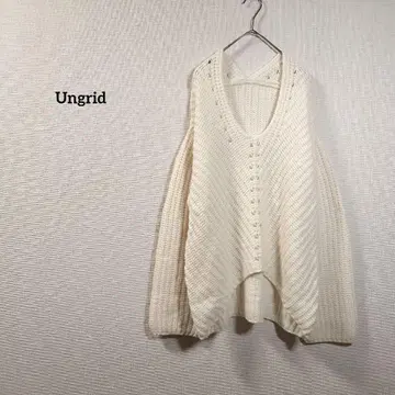 언그리드 니트 스웨터 V넥 화이트 루즈핏 아이보리 여성용