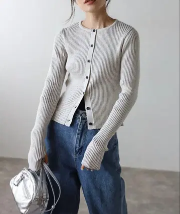 핑거홀 크루넥 니트 가디건