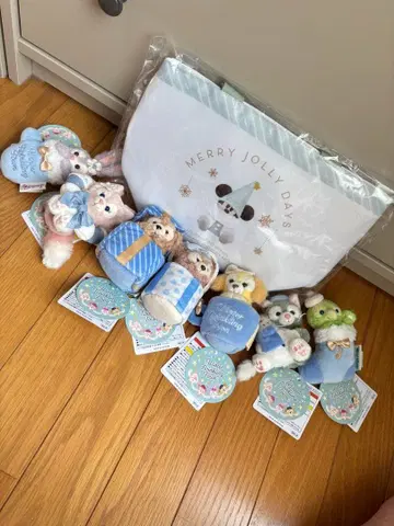 릴린린 런치 케이스, 더피 크리스마스 봉제 인형 참 세트