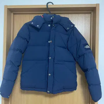 새상품급 THE NORTH FACE 캠핑 시에라 숏 다운 M 사이즈