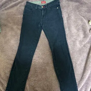 MARUKO Hip Up Pants 스키니 데님 다크 블루