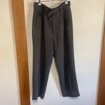 그레이 슬랙스 백 포켓 부착 사이즈 32