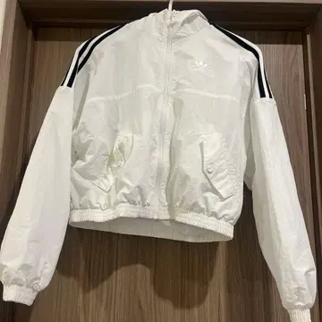 adidas 후드 부착 숏 기장 자켓 S 화이트