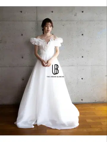 THE URBAN BLANCHE 웨딩 드레스