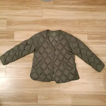 UNIQLO 울트라 라이트 다운 M 사이즈 다운 자켓