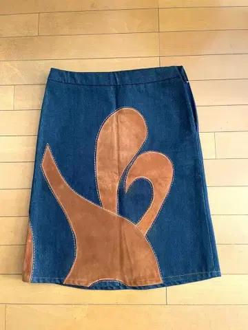 D&G 돌체앤가바나 데님 스커트 사이즈 40 컨디션 최상