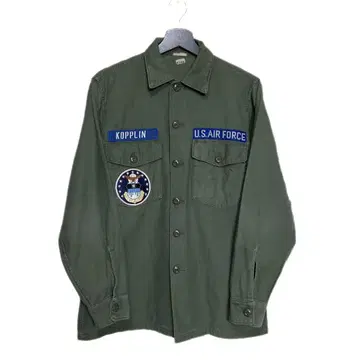 70s 미군 OG-107 와펜 부착 코튼 새틴 유틸리티 셔츠