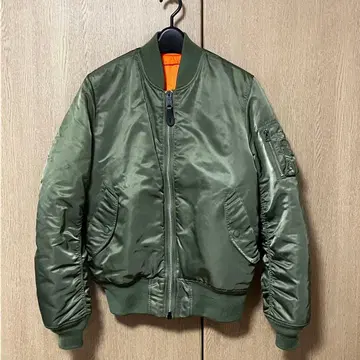 MA-1 플라이트 자켓 그린