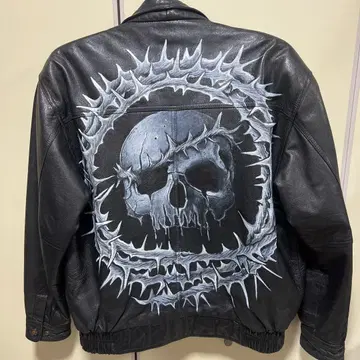 스컬 디자인 블랙 가죽 자켓