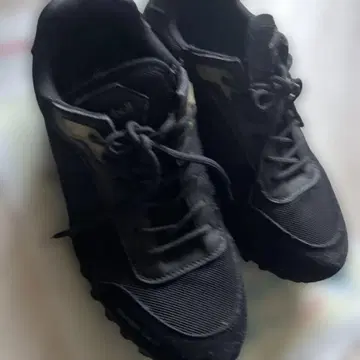 montbell 블랙 스니커즈