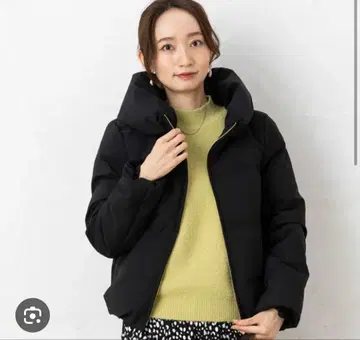 새상품급 마블 와이츠 매트 스트레치 다운 숏 기장 코트