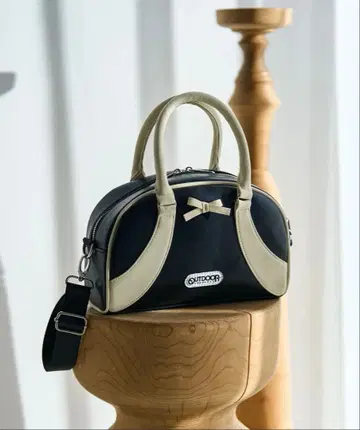 FREAK'S STORE 에나멜 보스턴 백