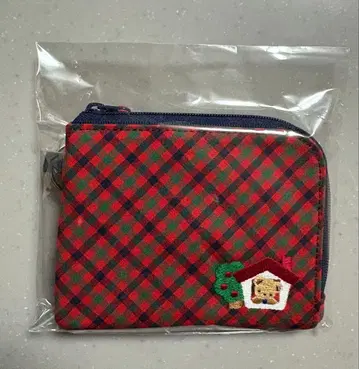 미사용 새상품 [ 파밀리아 ] 빨간색 계열 체크 패스 케이스