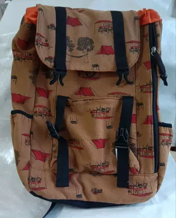 CHUMS 캠핑 디자인 백팩