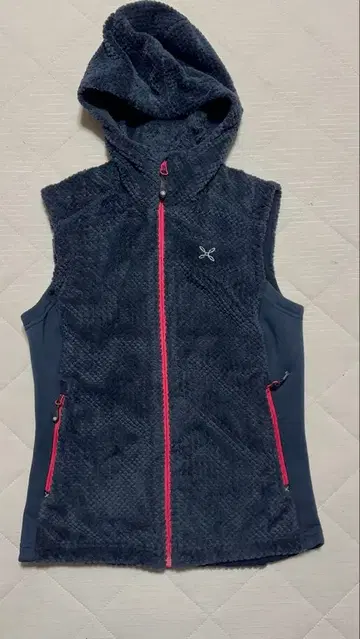 MONTURA(몬츄라) 여성용 플리스 후드 부착 베스트 네이비