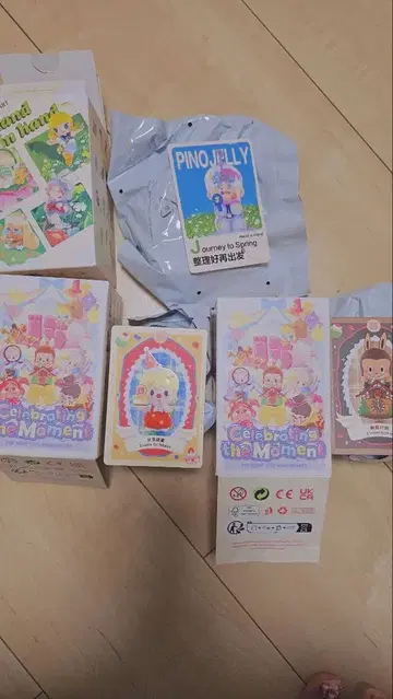 POPMART Celebrating the Moment 피규어 세트