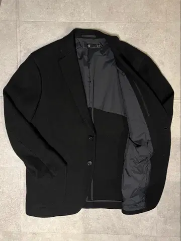 +J UNIQLO 플러스J 유니클로 블랙 테일러드 자켓