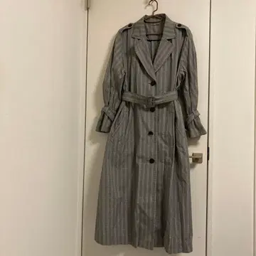 Mila Owen 체크 무늬 트렌치코트 M