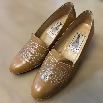 Schan Shoes 샹슈즈 베이지 하이힐 펌프스 23 고급 가죽