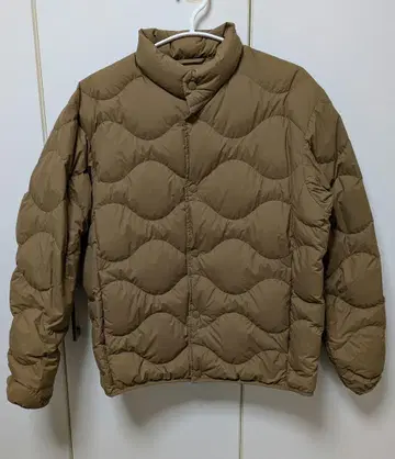 울트라 라이트 다운 브라운 자켓