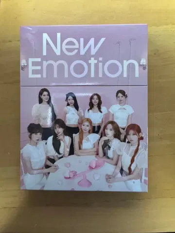 New Emotion 앨범 특전 포함