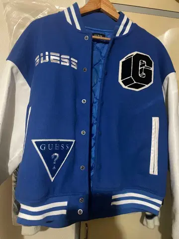 GUESS 바시티 자켓 파란색 자수 로고