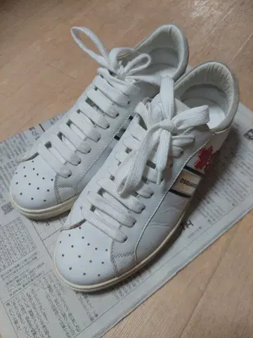 디스퀘어드 Dsquared2 26cm 스니커즈 새상품급