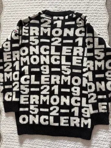 MONCLER 긴팔 스웨터