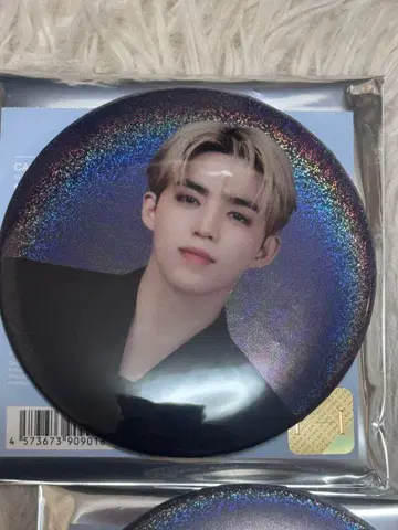 에스크 세부치 SEVENTEEN NEW 캔뱃지