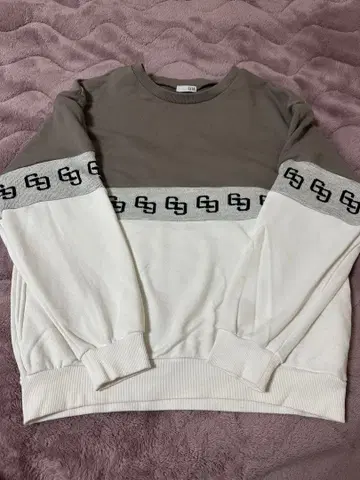 GYDA 트레이닝복