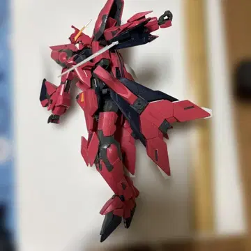 HG 건담 프라모델 빨간색