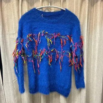 [ 새상품급 ] 프린지 장식 파란색 긴팔 니트 스웨터