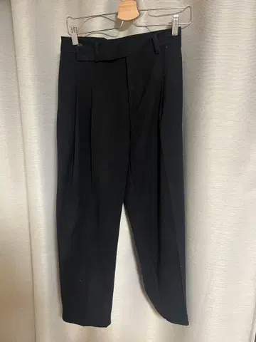 BLUE TOWN TOKYO 블랙 슬랙스 팬츠