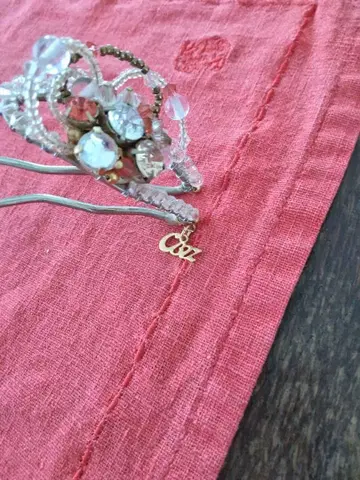 컴플렉스 비즈의 머리 장식