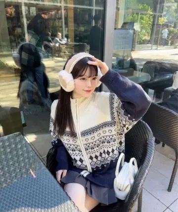 Rili 노르딕 집업 니트 네이비