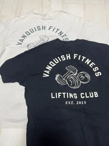 VANQUISH FITNESS 리프팅 클럽 티셔츠