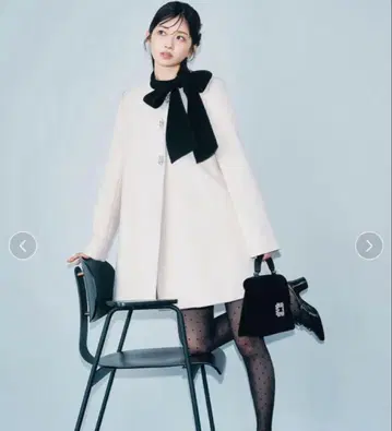 새상품 완판템 릴리 브라운 A라인 비쥬 리본 코트