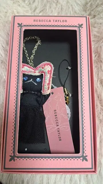 미사용 새상품 REBECCA TAYLOR 검은 고양이 키링