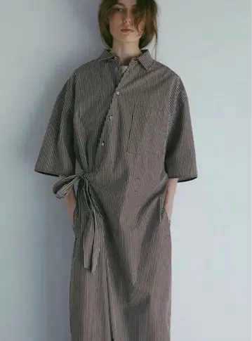 ETRE TOKYO 하프 슬리브 스트라이프 올인원