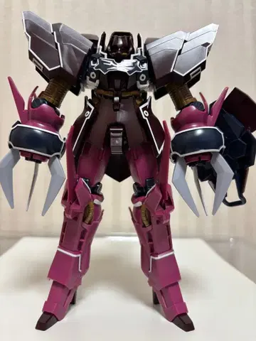 HGUC 로젠 줄 조립품