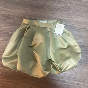 THE TOE BALLOON SKIRT khaki