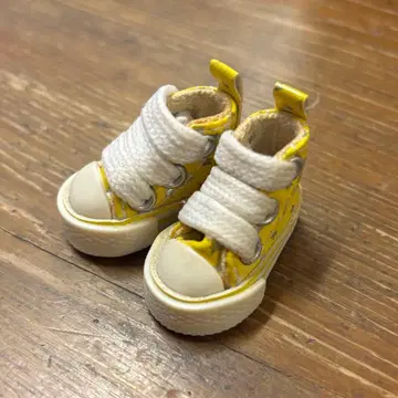 브라이스 스니커즈